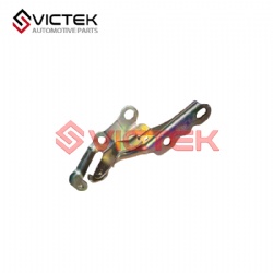 Engine Hood Hinge,Right B8402620